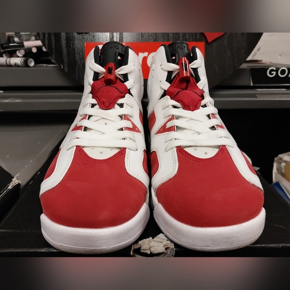 Retro Jordan 6 Carmines size 7 gradeschool